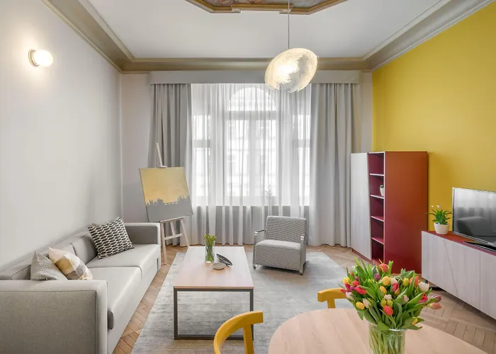Art House Apartments By Adrez