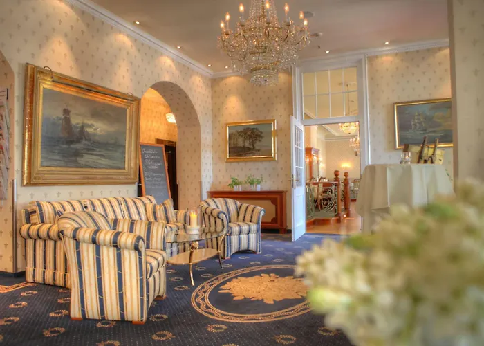 SEETELHOTEL Esplanade Mit Villa Aurora