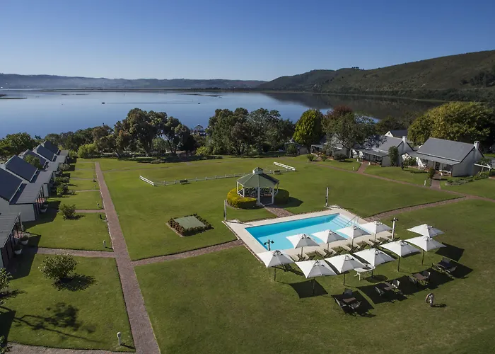 Belvidere Manor Lagoonside Cottages