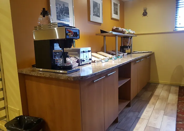 Сity center hotels Le Roberval
