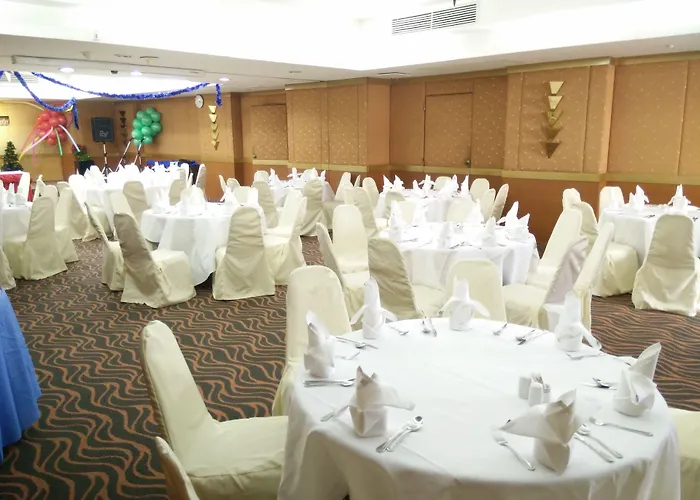 Hotels With Four Stars Tai Pan