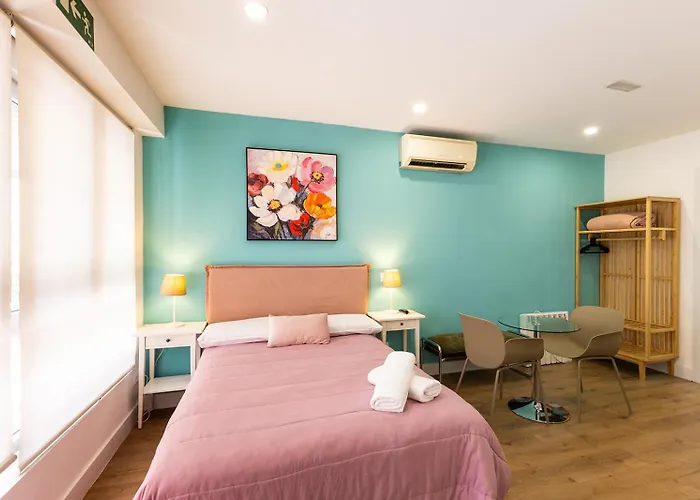 Moncloa Room Apartments