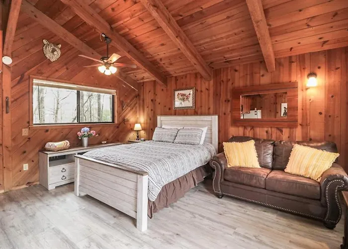 Azalea Pine Bungalow