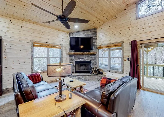 Cozy Bear Cabin #1