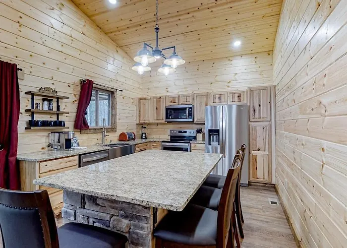 Cozy Bear Cabin #1