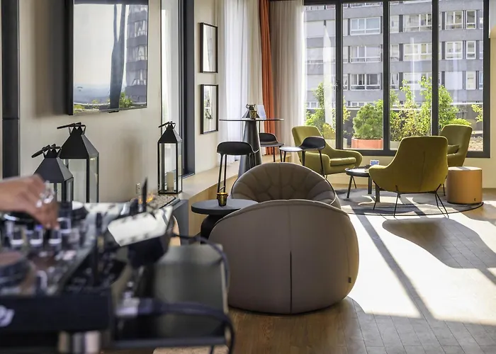Animaux admis Mercure Paris La Défense
