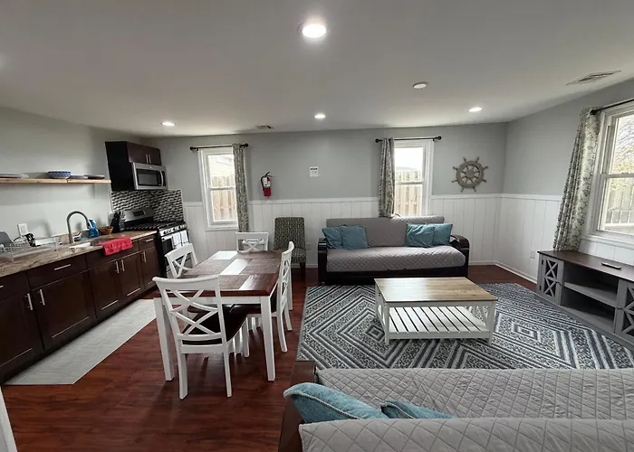 Jd Apartment And House