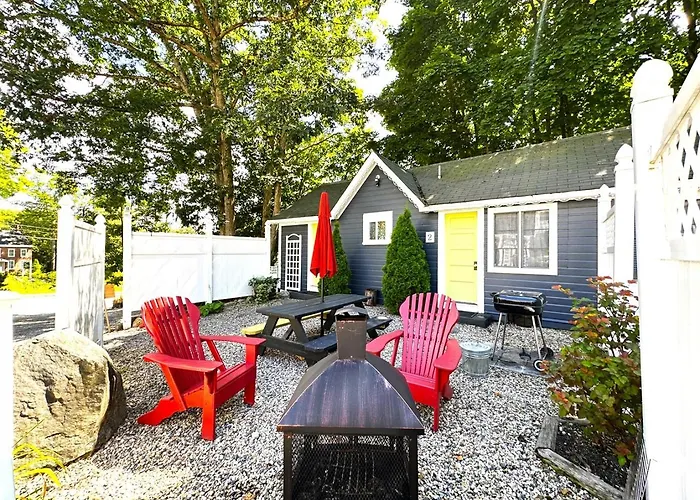 Cottage 1-2 - Pet Friendly 50 Fee-2 Bed 1 Bath