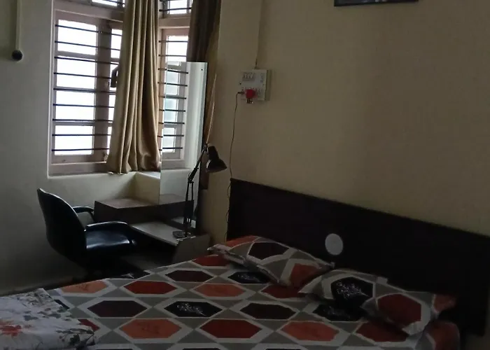 Madhav Bhavan Guest House