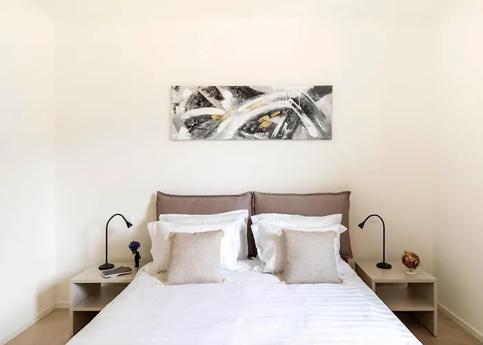 Regalia Suites - Free Parking