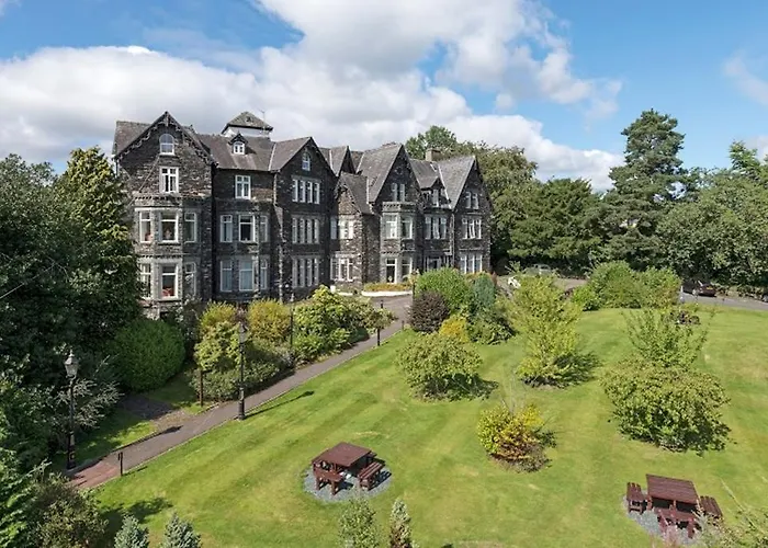 Derwent Manor Apartments & Rooms