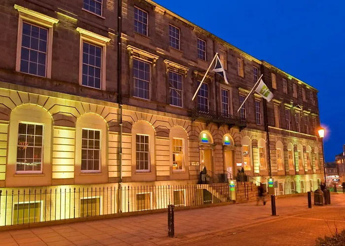  Holiday Inn Express Edinburgh City Centre By Ihg