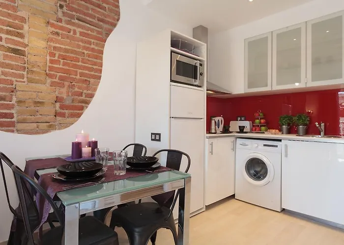 City Center Two Bedrooms Apartment, In A 1870'S Full Renewed Building