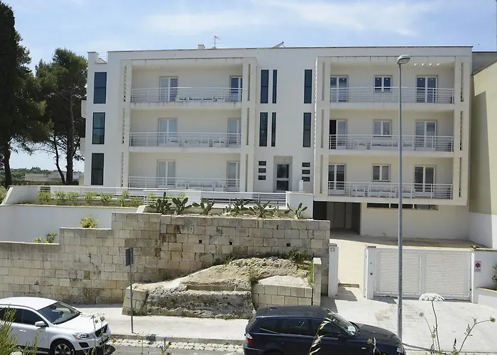 Hypogeum Suites & Apartments