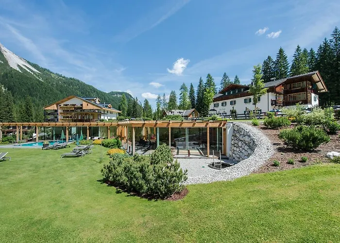 Hotel 4 stelle: Hotel Dolomitenhof & Chalet Alte Post