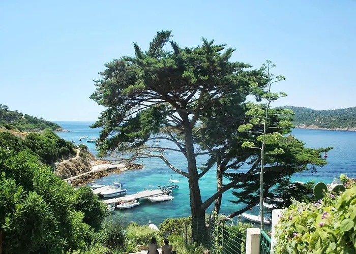 RC d'un Cabanon écologique ile du levant Naturiste