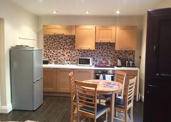 Private Villa: Ringinglow Cottage