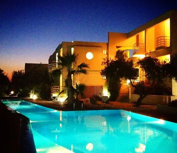 Hotel with pool: Rodon Hotel