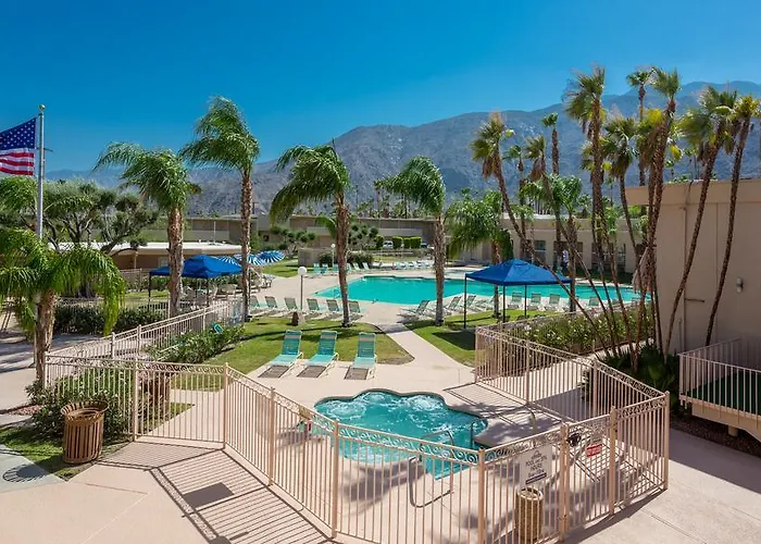Hot Tub in Room Days Inn By Wyndham Palm Springs
