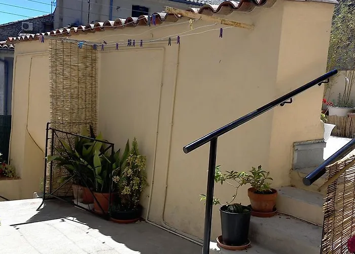 T2 dans maison de village