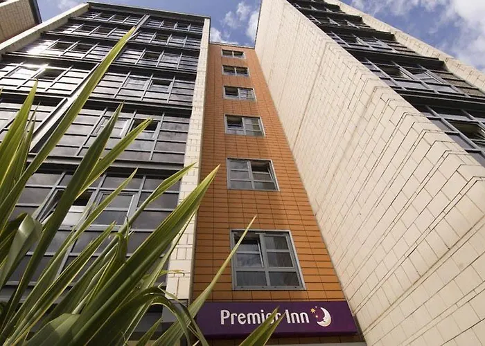 Premier Inn Premier Inn Arena - London Road