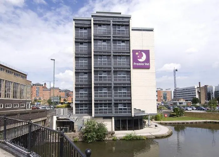 Premier Inn Premier Inn Arena - London Road