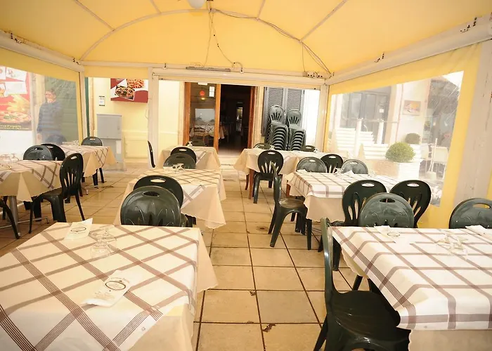 Hotel sulla spiaggia: Hotel Miramare