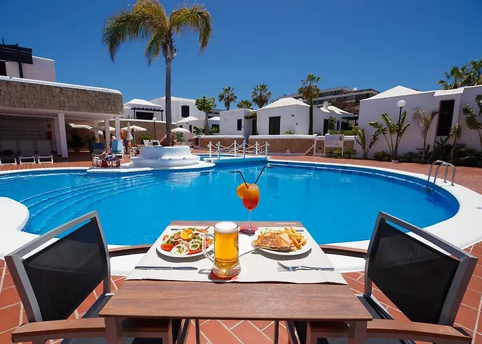  Cardones Boutique Village