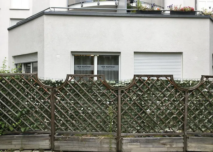 Kn Kahtan Boarding House