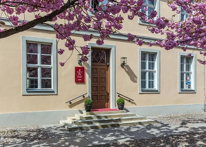 Am Großen Waisenhaus