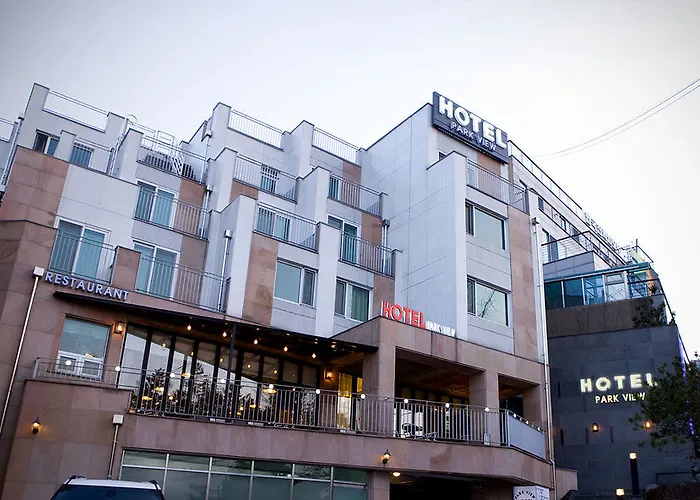 Luxury hotel only: Hotel Parkview