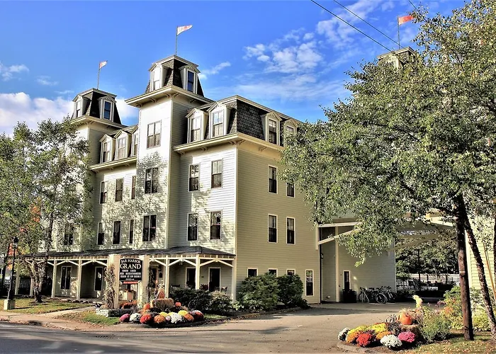 3 star hotels Bar Harbor Grand