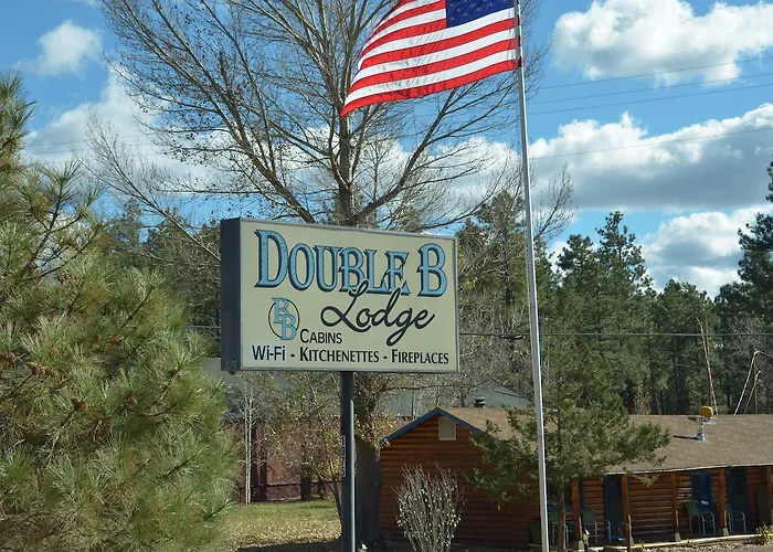Cabin: Double B Lodge