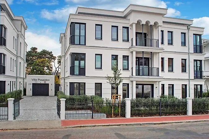 Villa Poseidon mit Balkon, strandnah und zentral