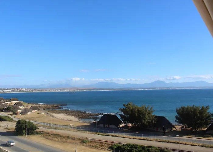 Seafront Apartment In Mossel Bay