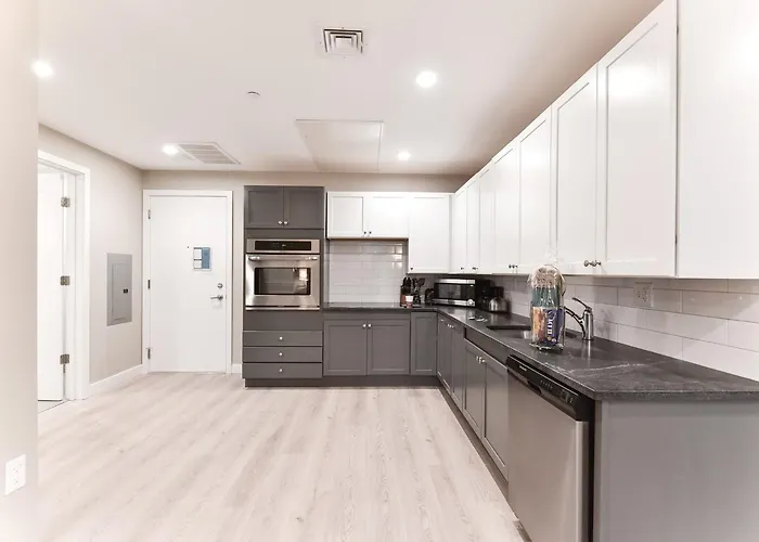 Global Luxury Suites At Longwood