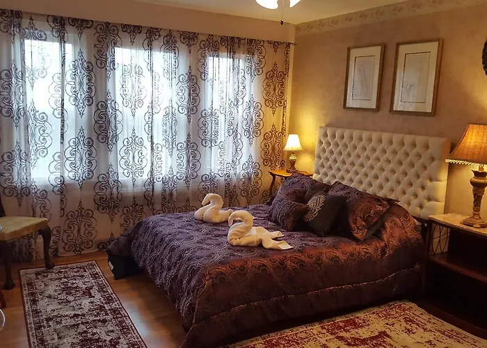 Bed and Breakfast Natalie House