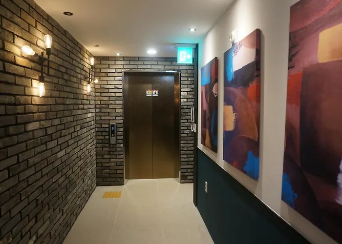 Mu Hotel