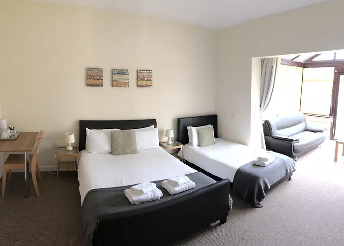 Hotel near College: Rufford Court
