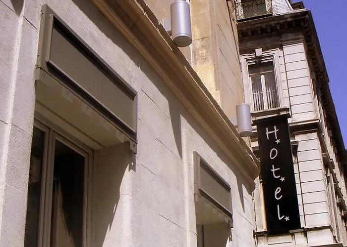 Hôtel accueillant les animaux: Adonis Marseille Vieux Port - Hotel Du Palais