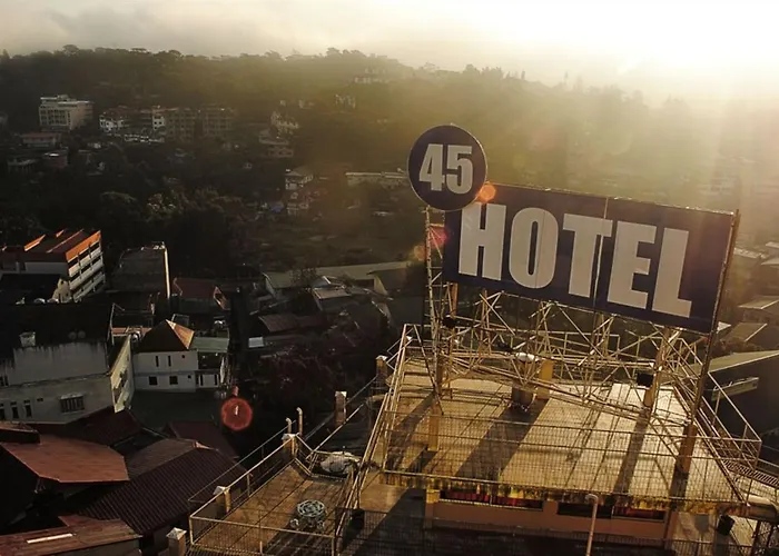 Hotel 45