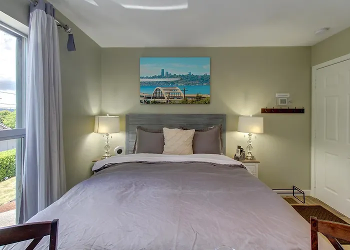 Blue Angels Room Mercer Island
