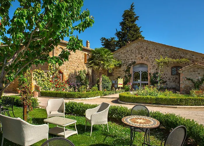 Casa Vacanze Castello Di Spedaletto Da Laura