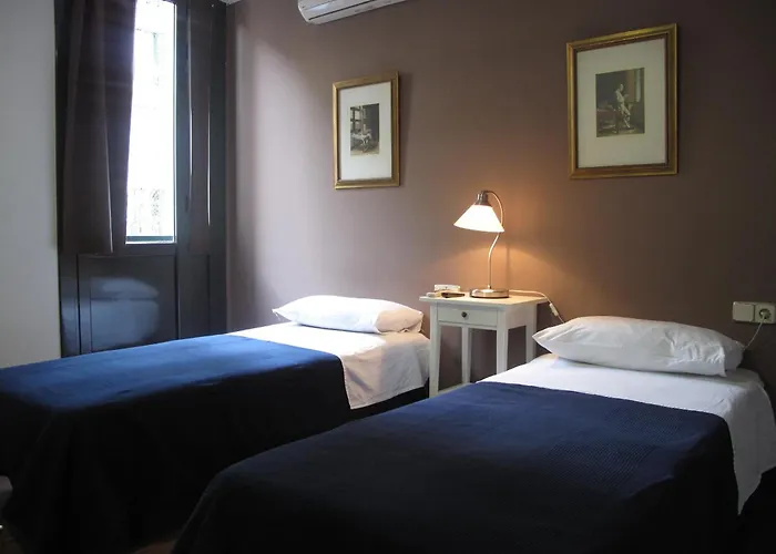 Cheap hotel: Hostal Lk Barcelona