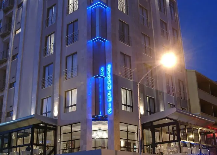 Resort: Urban Chic Boutique Hotel & Cafe