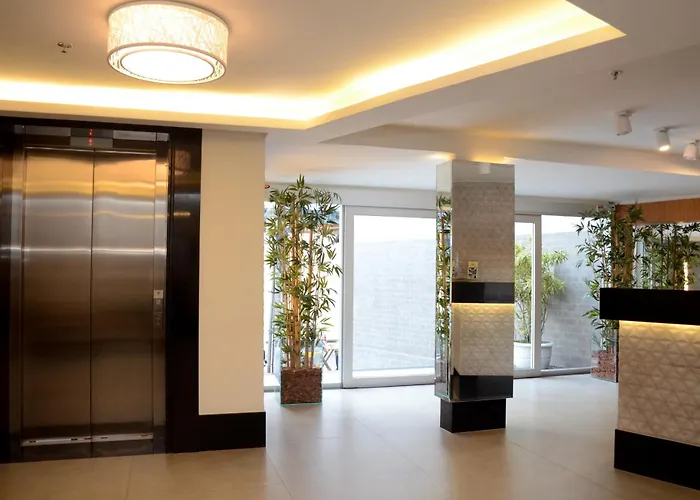 Hotel com jacuzzi: Saionara Hotel