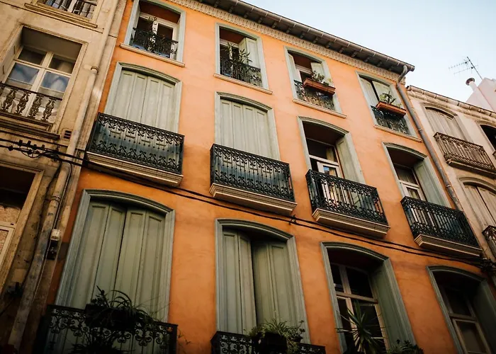Hôtel de luxe: La Suite Romantique avec Jacuzzi au Cœur de Perpignan
