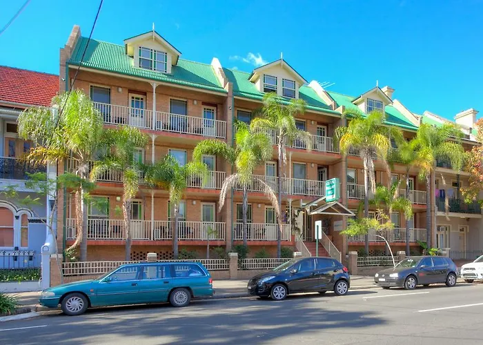 Self catering: Central Railway Hotel