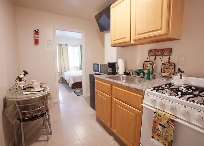Studio&One Bedroom Apartments