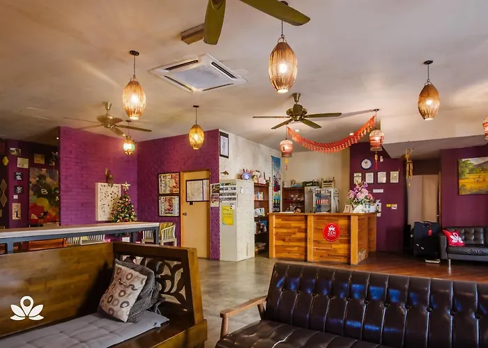 Explorers Guesthouse And Hostel